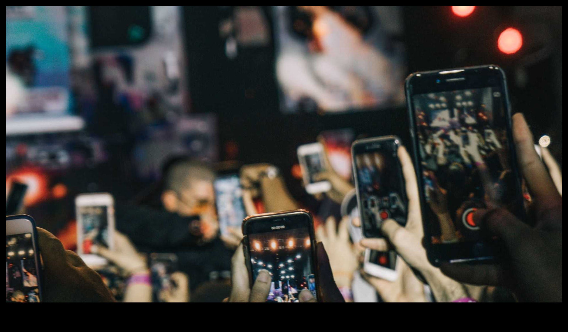 Συνδεδεμένες δημιουργίες Το μέλλον των έξυπνων φορητών ηλεκτρονικών για παραγωγή ψηφιακού περιεχομένου 5 Connected Creations: Smart Mobile Electronics για παραγωγή ψηφιακού περιεχομένου