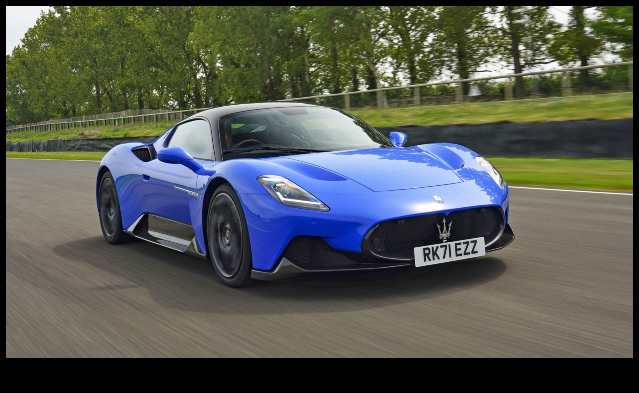 Performance Pioneers: Sports Cars and the Trailblazers of Driving Innovation