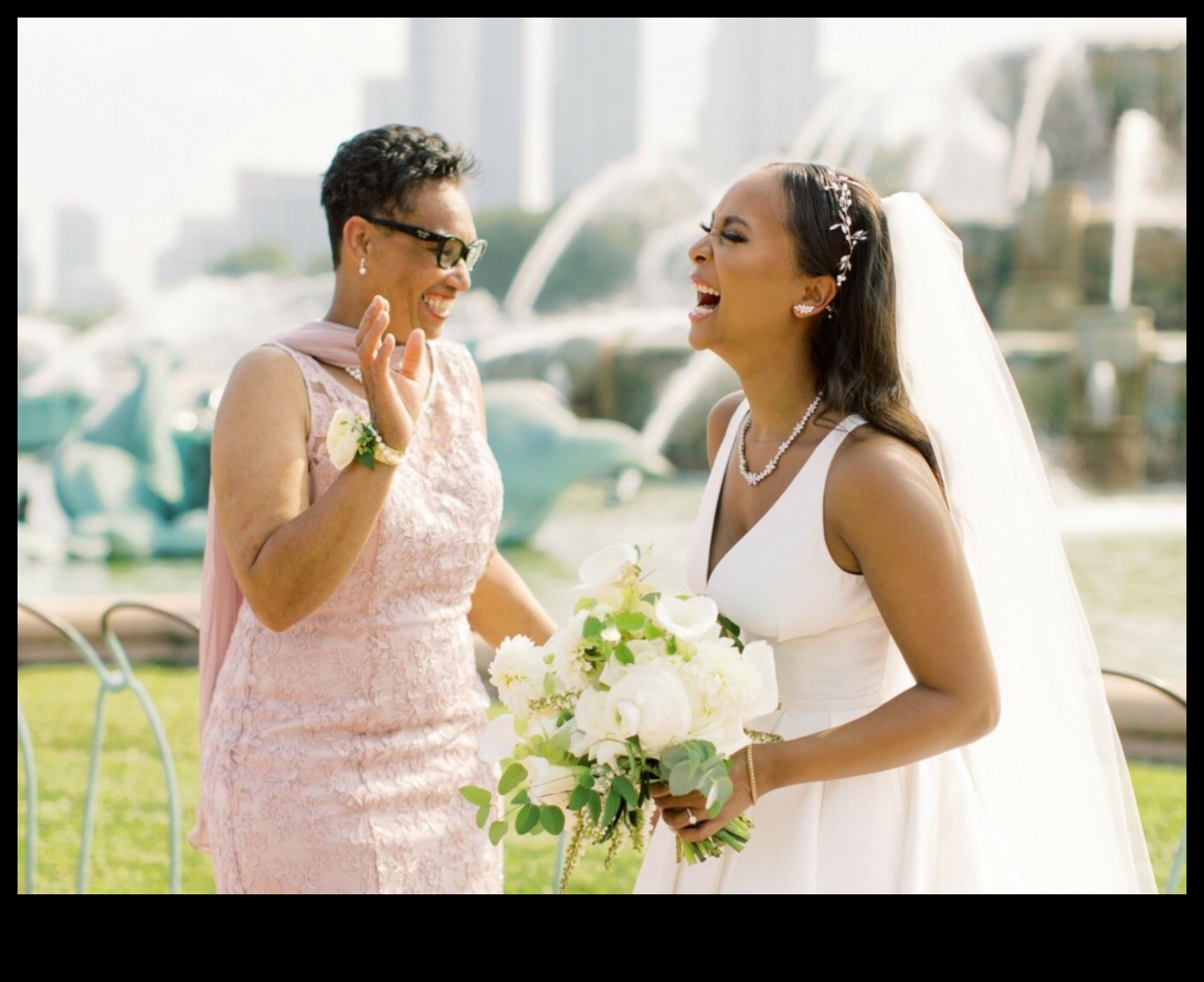 Στολισμένα in Love Κομψά αξεσουάρ γάμου για κάθε προϋπολογισμό 4 Adorned in Love: Stylish Wedding Accessories