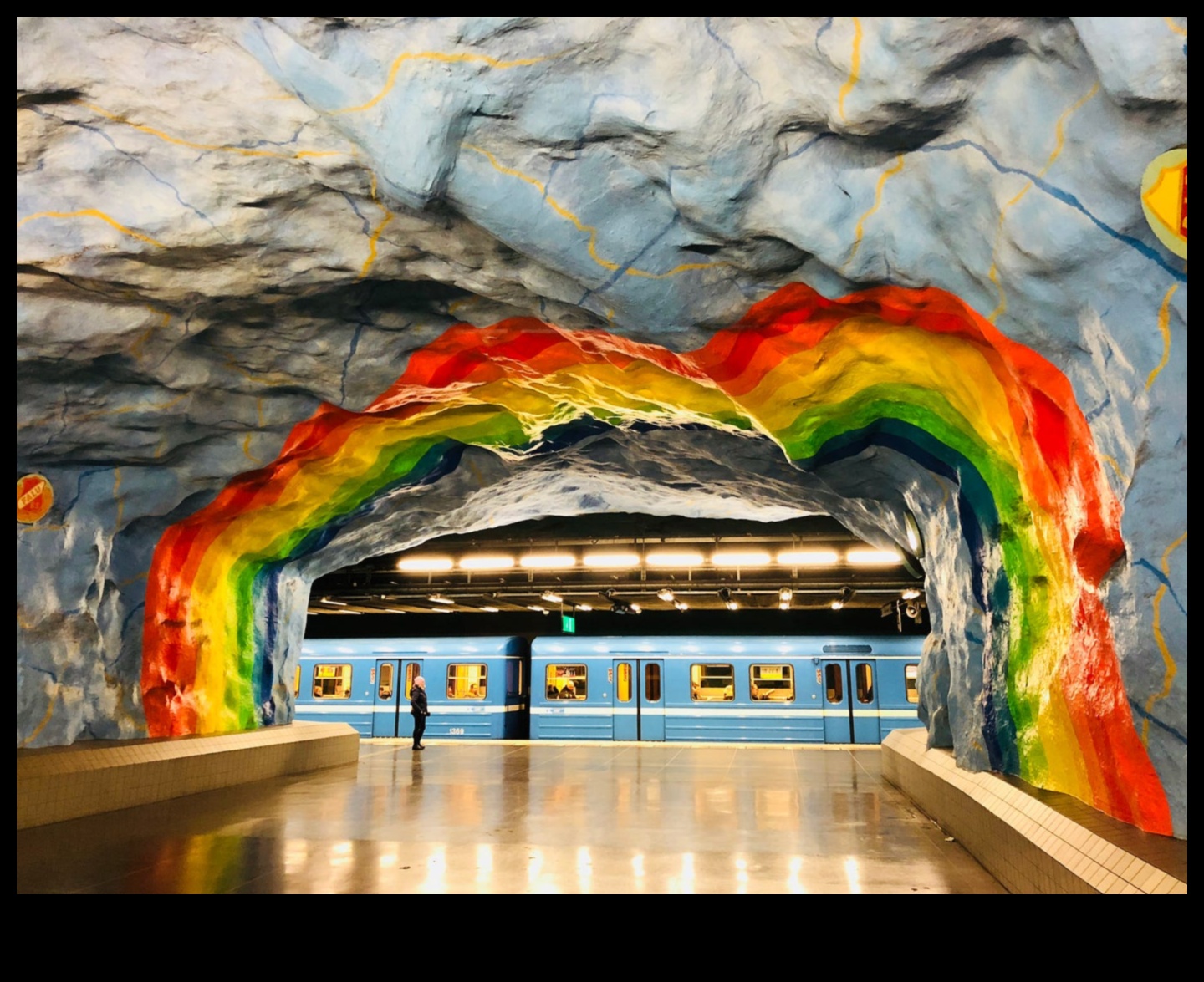 Μετρό Μωσαϊκά Ιστορίες της πόλης, υφασμένα στα μέσα μαζικής μεταφοράς 2 Metro Mosaics: Diverse Stories Weaved in Public Transport