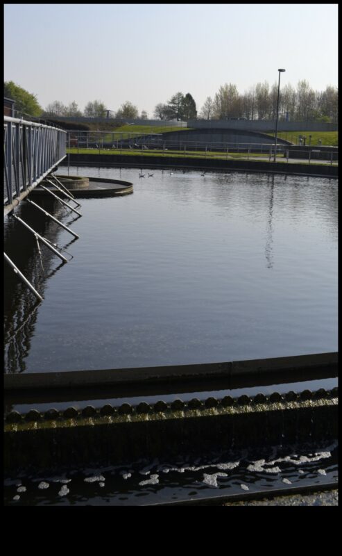 Τι ρόλο παίζουν τα αστικά υδάτινα στοιχεία στη βελτίωση των τοπίων της πόλης;