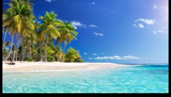 Νησιά στον Ήλιο: Τοπία Τροπικού Παραδείσου